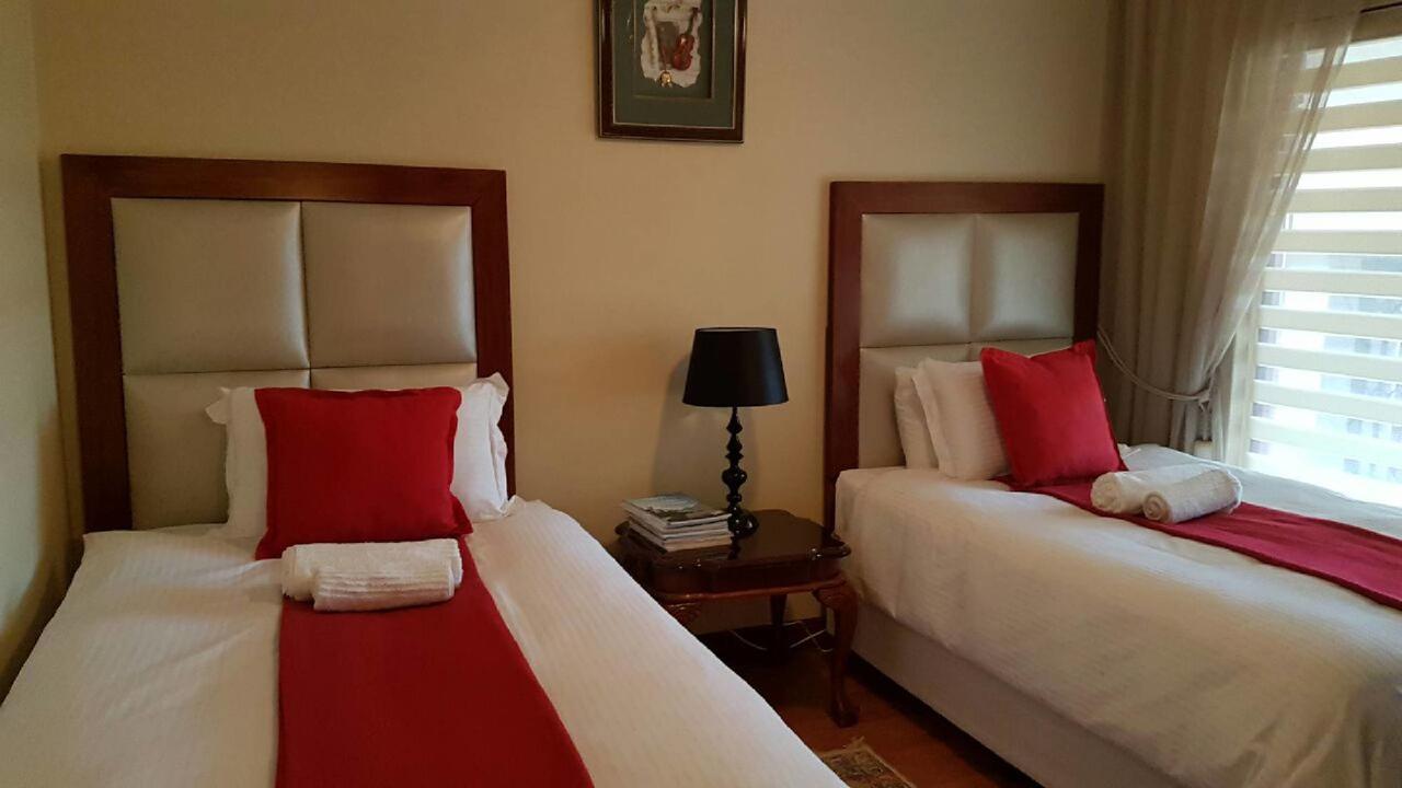 Lily White Guest House 逊邱伦 外观 照片