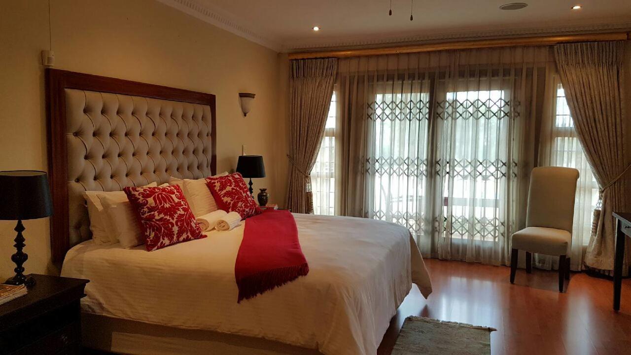 Lily White Guest House 逊邱伦 外观 照片